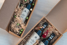 Laden Sie das Bild in den Galerie-Viewer hoch,Extra Vergine Olivenöl D.O.P. Weihnachts-Special